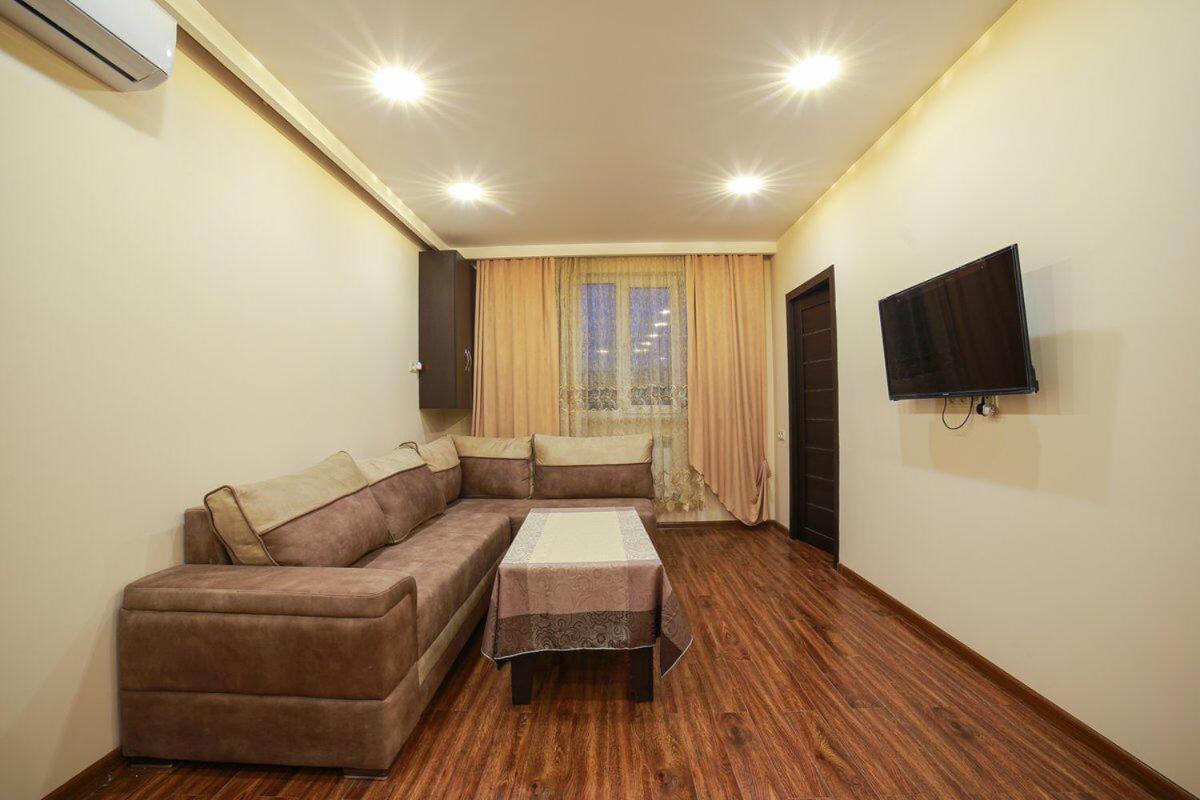Best Apartments Yerevan Bagian luar foto